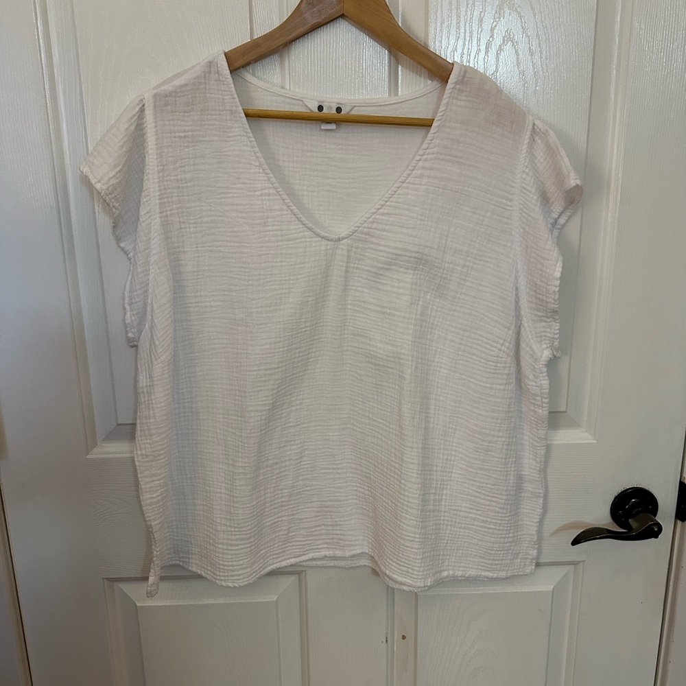 Dots Cream V-Neck Blouse